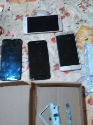 Various used Huawei mobile phone parts