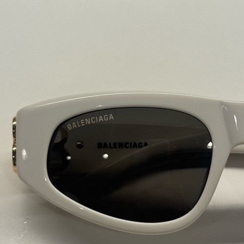 Ballenciaga Viral sunglasses white, like new