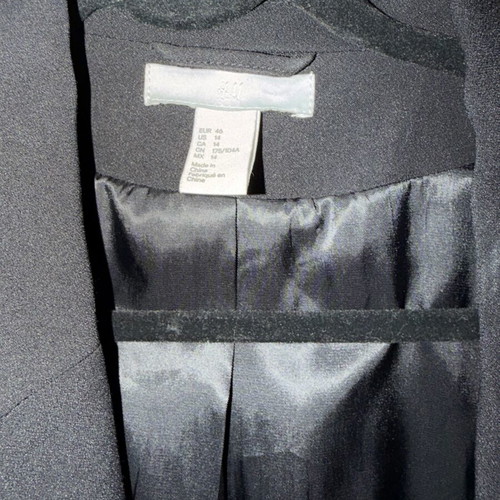 H&M black blazer like new