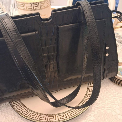 Large black leather shoulder bag like new