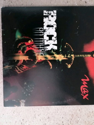 Rock On music CD like new, rock