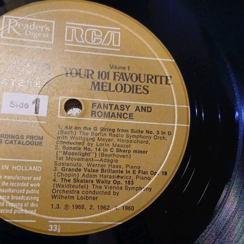 Vinyl record new classical music