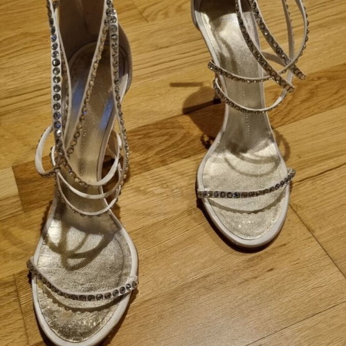 Giuseppe Zanotti bridal sandals like new with crisscross Swarovski crystals