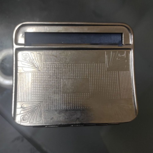Cigarette Rolling Case like new