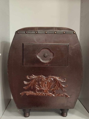 Wooden stool with drawer and embossed details new