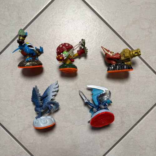 Skylanders figures like new, lot of 15, rare Series 2, 3 and 4 variants