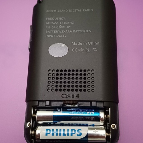 Digital Mini FM/AM Radio new with 8 buttons and 2 volume controls