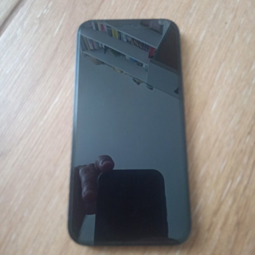 Apple iPhone 12 64GB used, black, dual SIM
