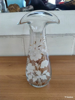 Vintage glass vase handpainted, like new