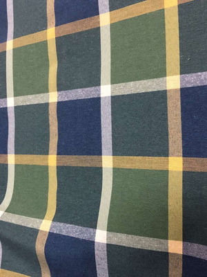 Plaid tablecloth with yarn dyeing and colorfast finish made to order