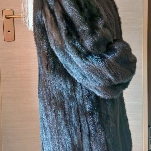 Vintage Mink Fur Coat N. Pavlidis Thessaloniki like new, dark brown