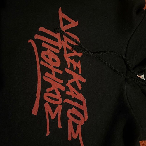 12os Pithikos sweatshirt like new, size M, black and red