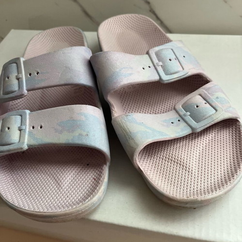 Children's slippers like new, size 32-33, purple and turquoise