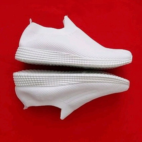 Women's white sports sneakers size 41