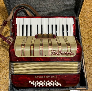 Ακορντεόν HOHNER STUDENT IVM 32
