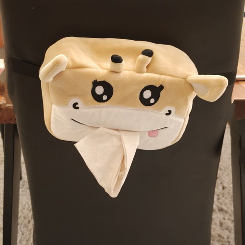 Giraffe Hanging Tissue Holder like new