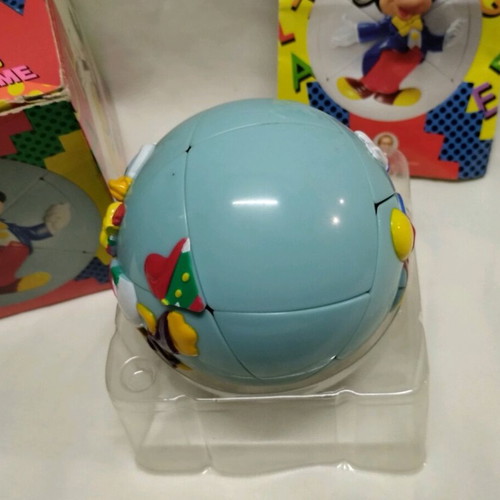 Vintage spherical Rubik's-type puzzle "Mickey's Challenge" like new, 90s