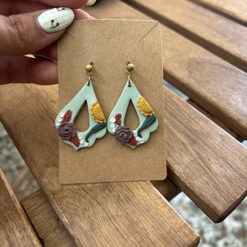 Polymer clay earrings new with built-up mint design