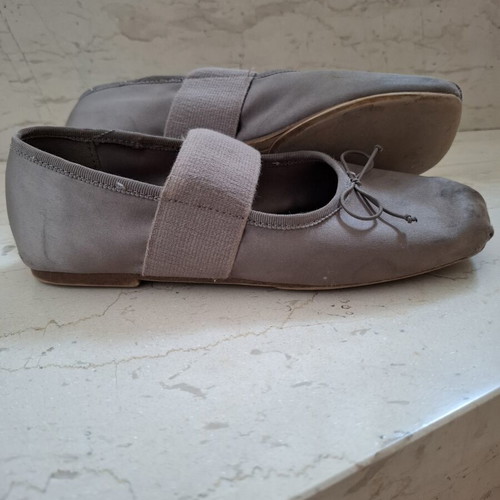 Zara ballerinas size 32 used, grey satin with elastic