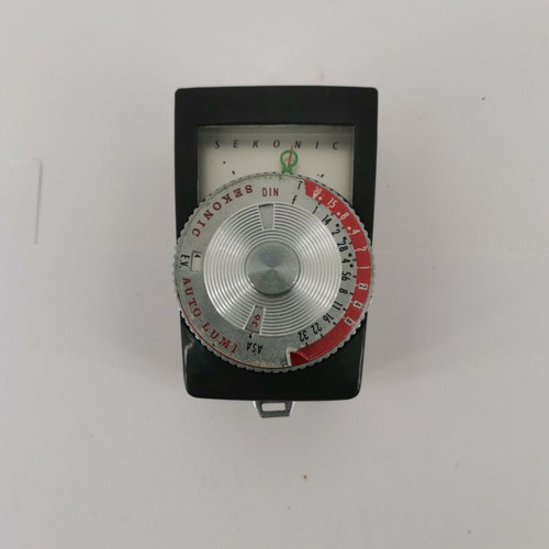 Seconic Auto Lumi light meter used