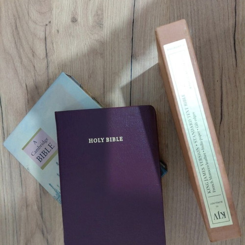 A Cambridge Bible King James Version like new with leather case