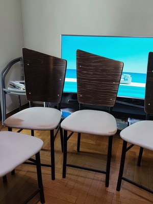Set of 4 wooden chairs, comfortable and stable