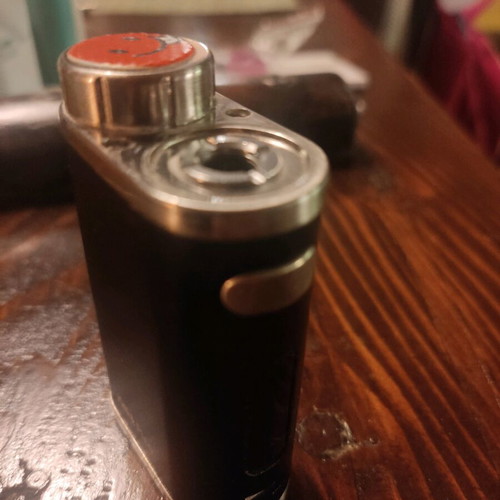 Eleaf iStick Pico e-cigarette like new with box and battery