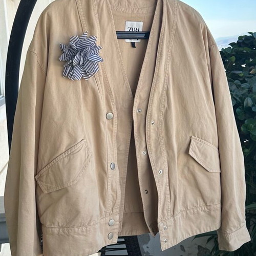 Zara jacket with vest 2 in 1 new, beige, size Large