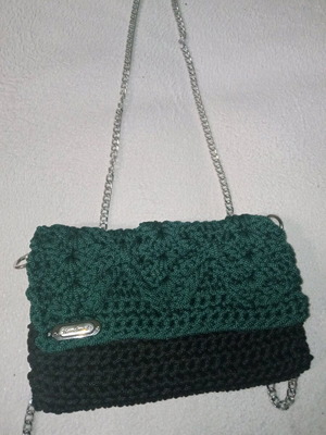 Handmade knitted shoulder bag new, green and black