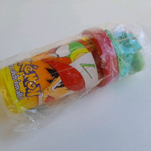 Pokemon glass with Bulbasaur figure season 1 1999 Nintendo new