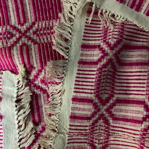 Handwoven loom blanket used, fuchsia color, 1.60x2.05