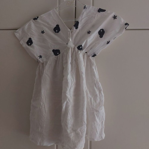 White dress with black details Two In A Castle like new, age 6
