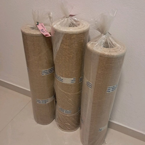 Hallway and bedroom rugs like new, set of 3 pieces