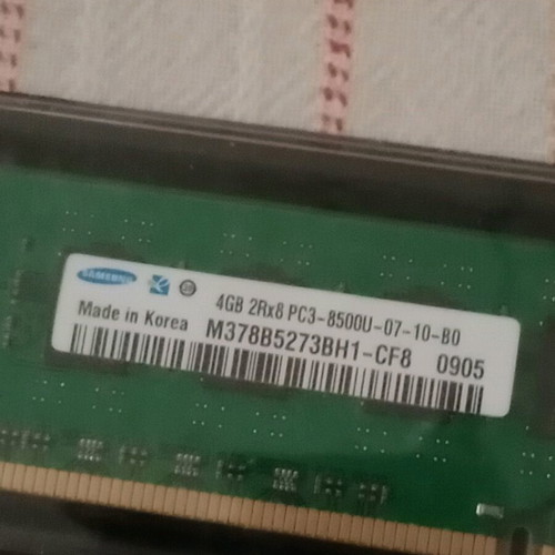 Samsung 4GB 2Rx8 PC3-8500U memory card new