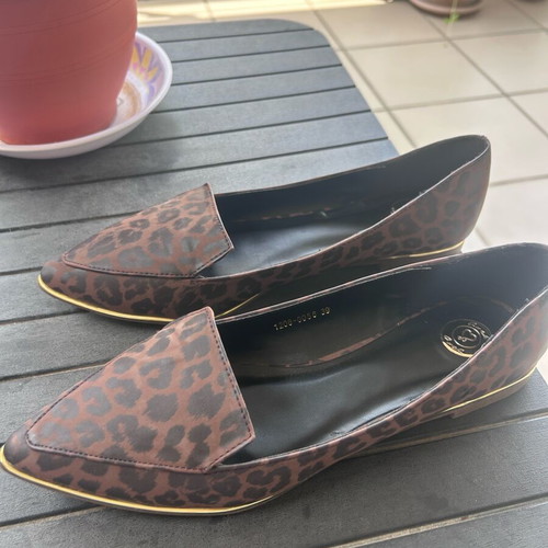 Axel Leopard Ballerinas New with Gold Trim