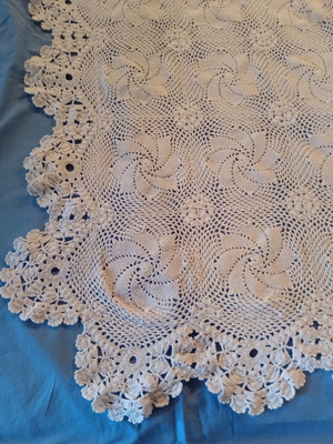 Πλεκτή κουβέρτα χειροποίητη αχρησιμοποίητη με δαντέλα