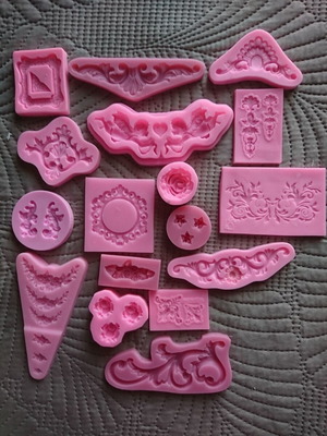 Silicone mold set like new