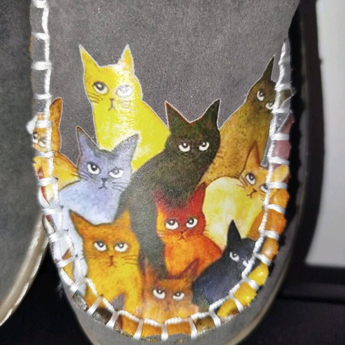 Faseika Grey ankle boots with cats, new, suede-like material