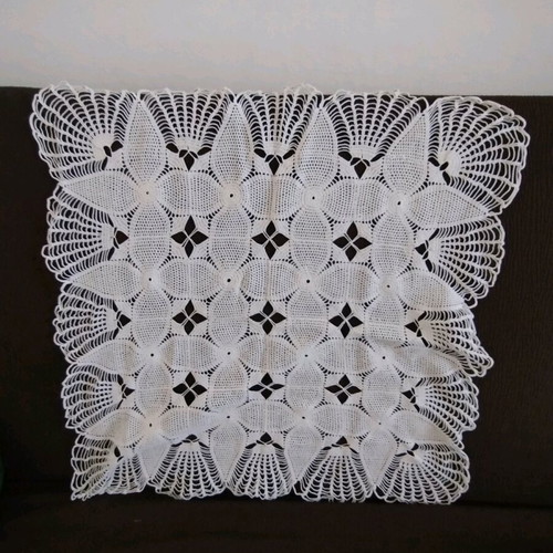 Doilies two different sizes like new