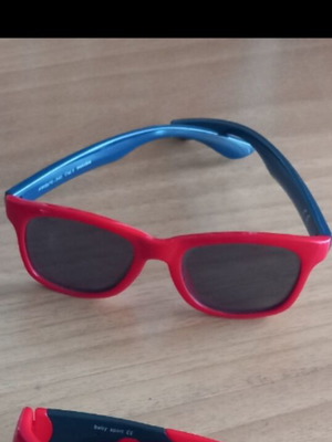 Children's red sunglasses like new