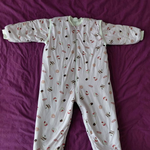 Tender baby sleeping bag like new, sweets design, detachable sleeves