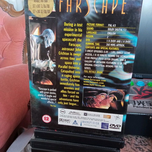 Farscape DVD like new, adventure fantasy series