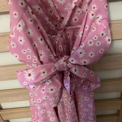 Dress small new, pink with white daisies, midi length