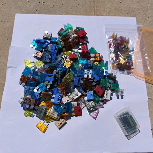 Car fuses new, pack of 210 pieces