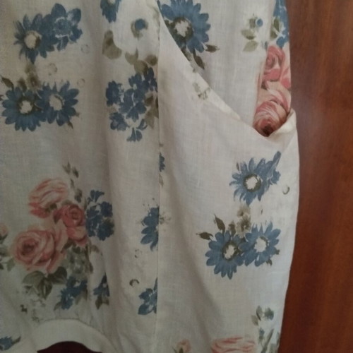 Summer linen dress made in Italy, like new, floral print