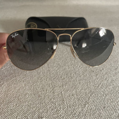 Ray-Ban Aviator Large Metal sunglasses RB3025, gold frame