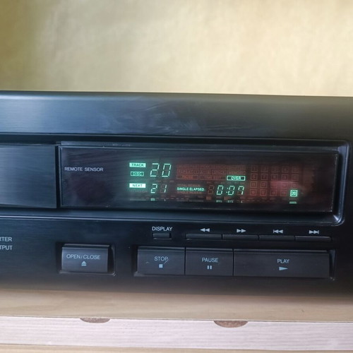 Onkyo DX-6920 CD player like new