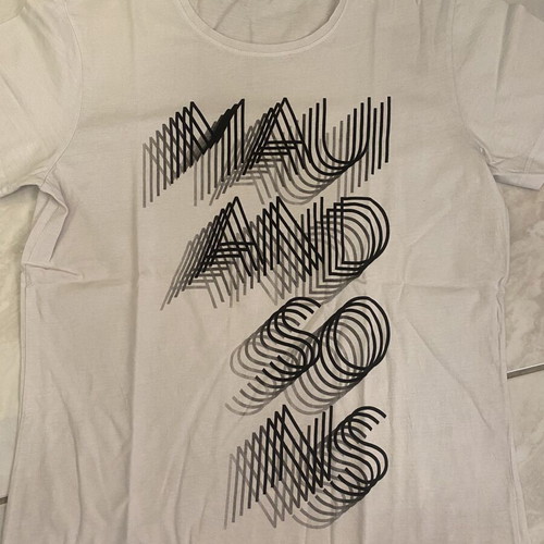 Maui and Sons T-shirt large size used with minor sunscreen stains