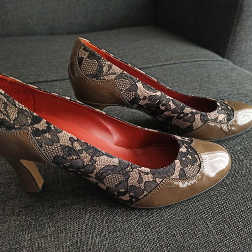 Premiere women's leather shoes like new, size 39, brown olive