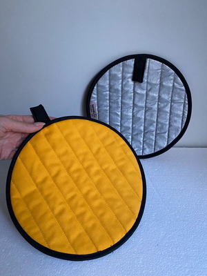 Vintage Guzzini fabric potholders set of 2 new, made in Italy